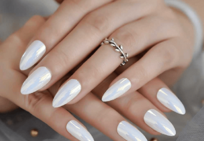Bí Kíp Sơn Gel Trắng Đẹp Không Sọc, Không Loang – Kỹ Thuật Quan Trọng Mà Thợ Nail Mới Phải Biết