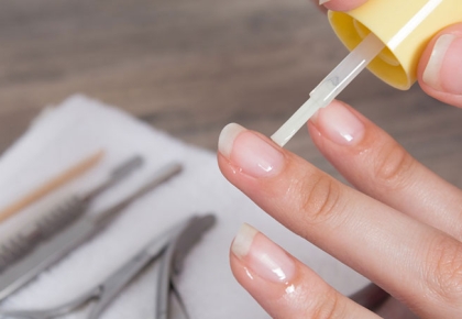 Làm Sao Để Không Lem Gel Khi Sơn? Hướng Dẫn Chi Tiết Cho Người Mới Từ Chuyên Gia Nail
