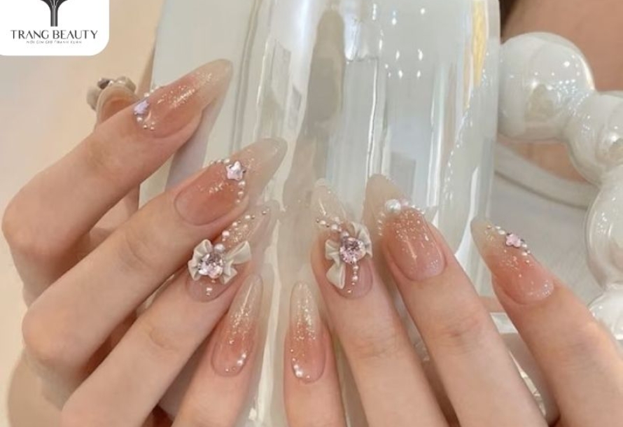 12 kiểu đính đá nail cơ bản giúp bạn tạo nail xinh mỗi ngày